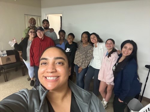 Samuel volunteering 5 | Citizens Options Unlimited Samuel Morales and the other volunteers in a selfie